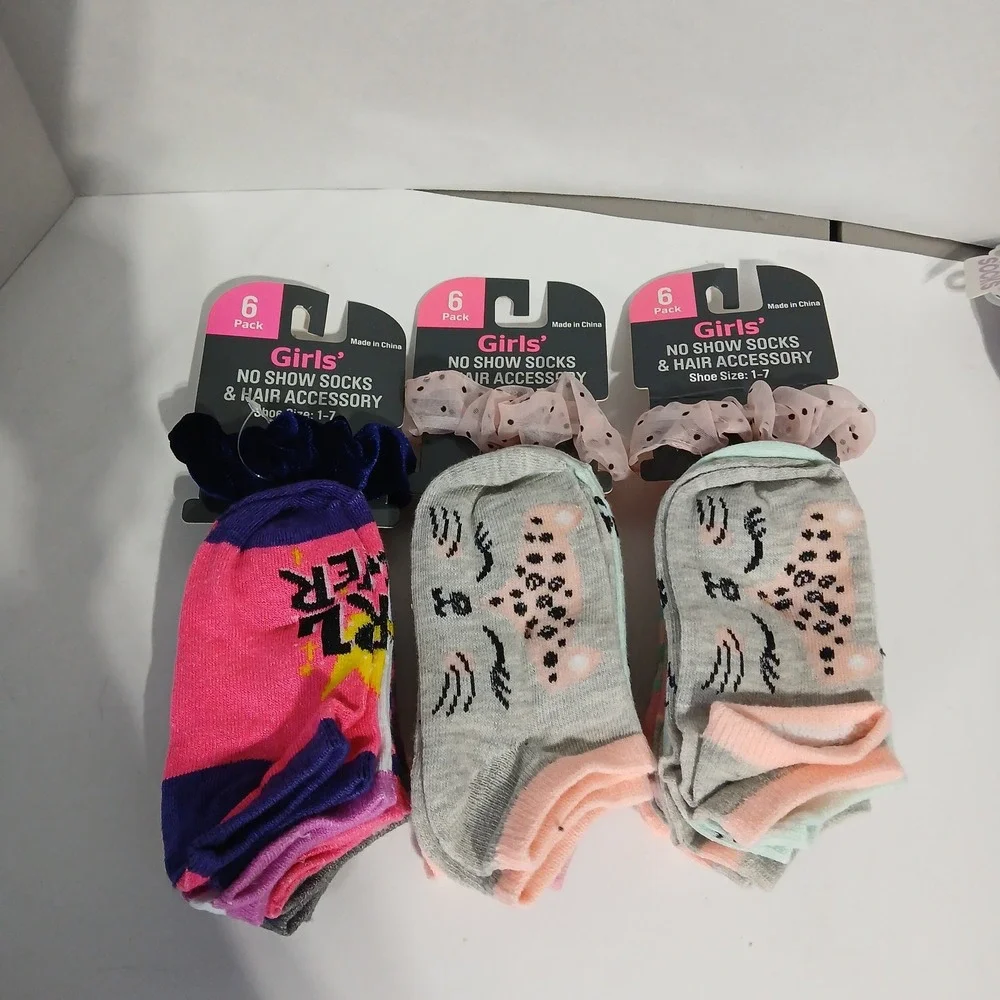 Girls No Show Socks & Hair Tie 6 Pack New With Tags shoe Size 1-7 set of 3 (18)